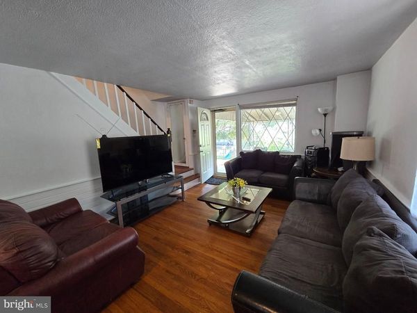 300 SPRINGTON ROAD, UPPER DARBY, PA 19082