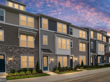 9207 FORKLEAF OAK DR , FREDERICKSBURG, VA 22407