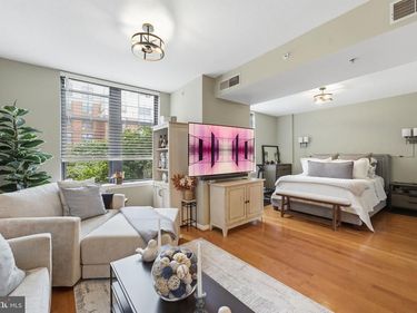 1021 N GARFIELD STREET, Unit 323, ARLINGTON, VA 22201