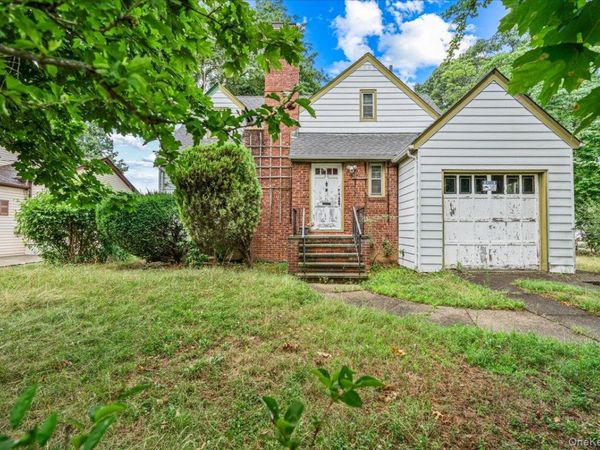 55 Andrews Avenue , Roosevelt, NY 11575