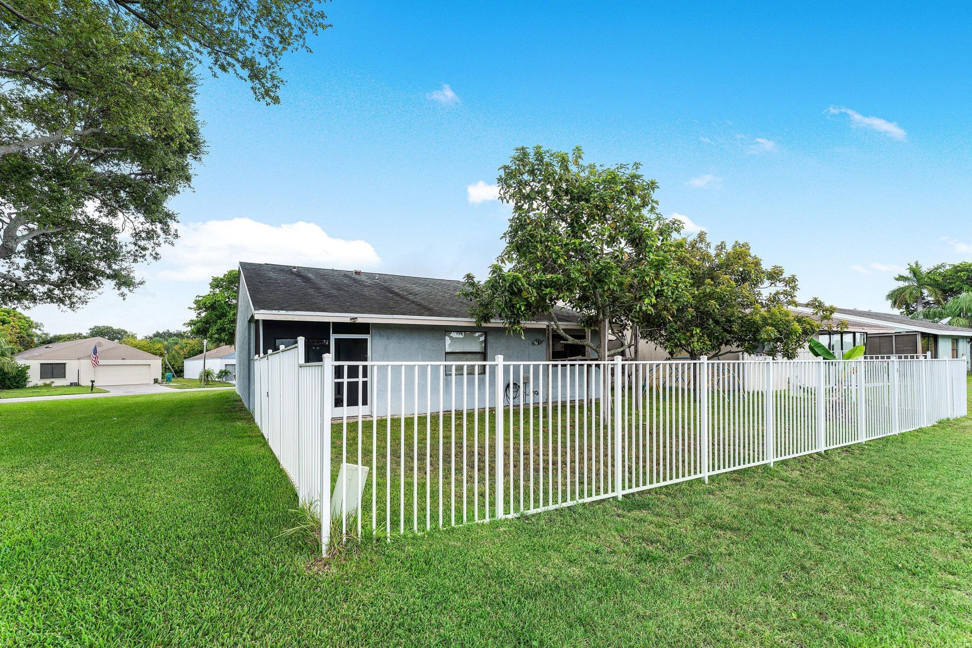 28 Paxford Lane, Boynton Beach, FL 33426 Photo
