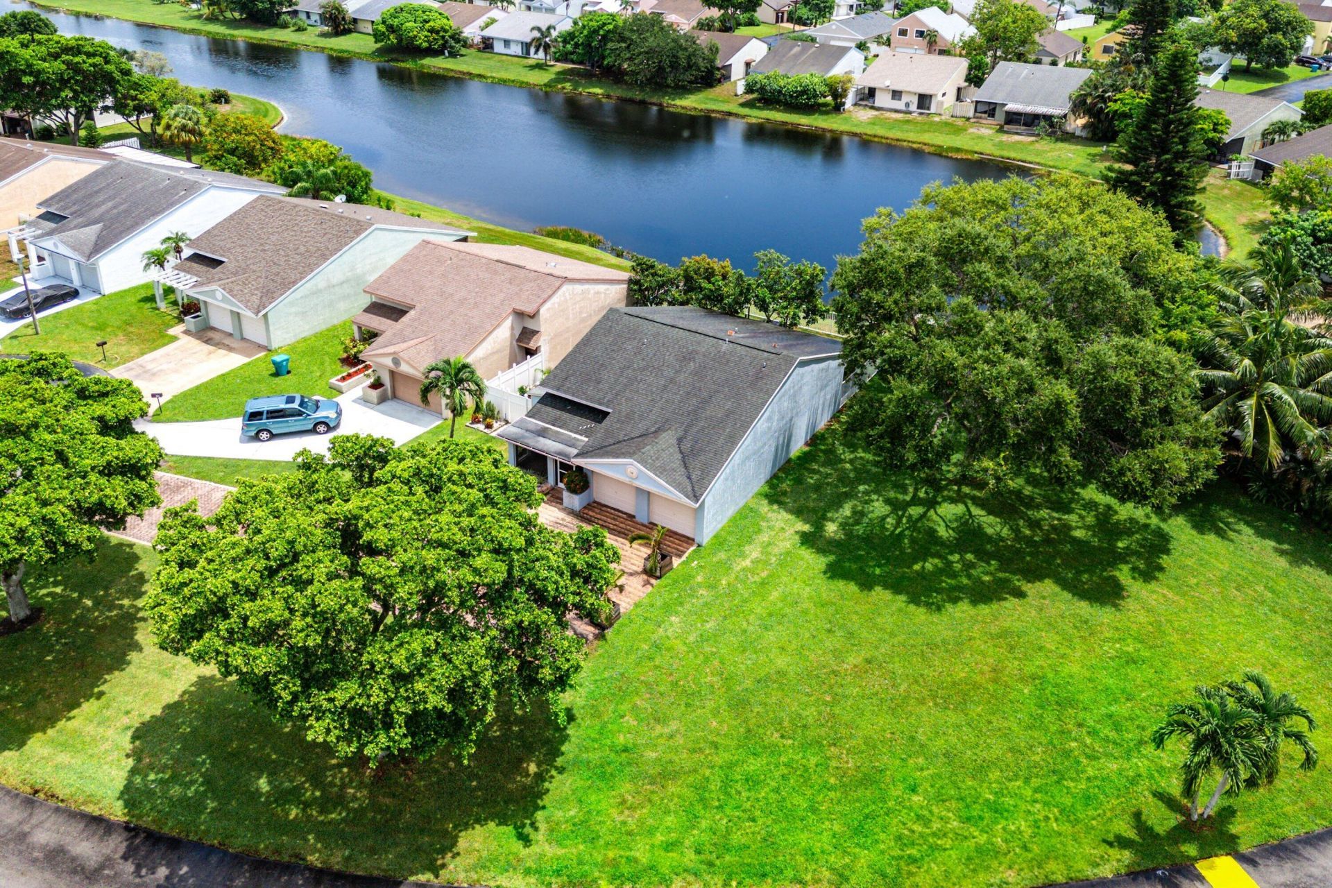 28 Paxford Lane, Boynton Beach, FL 33426 Photo