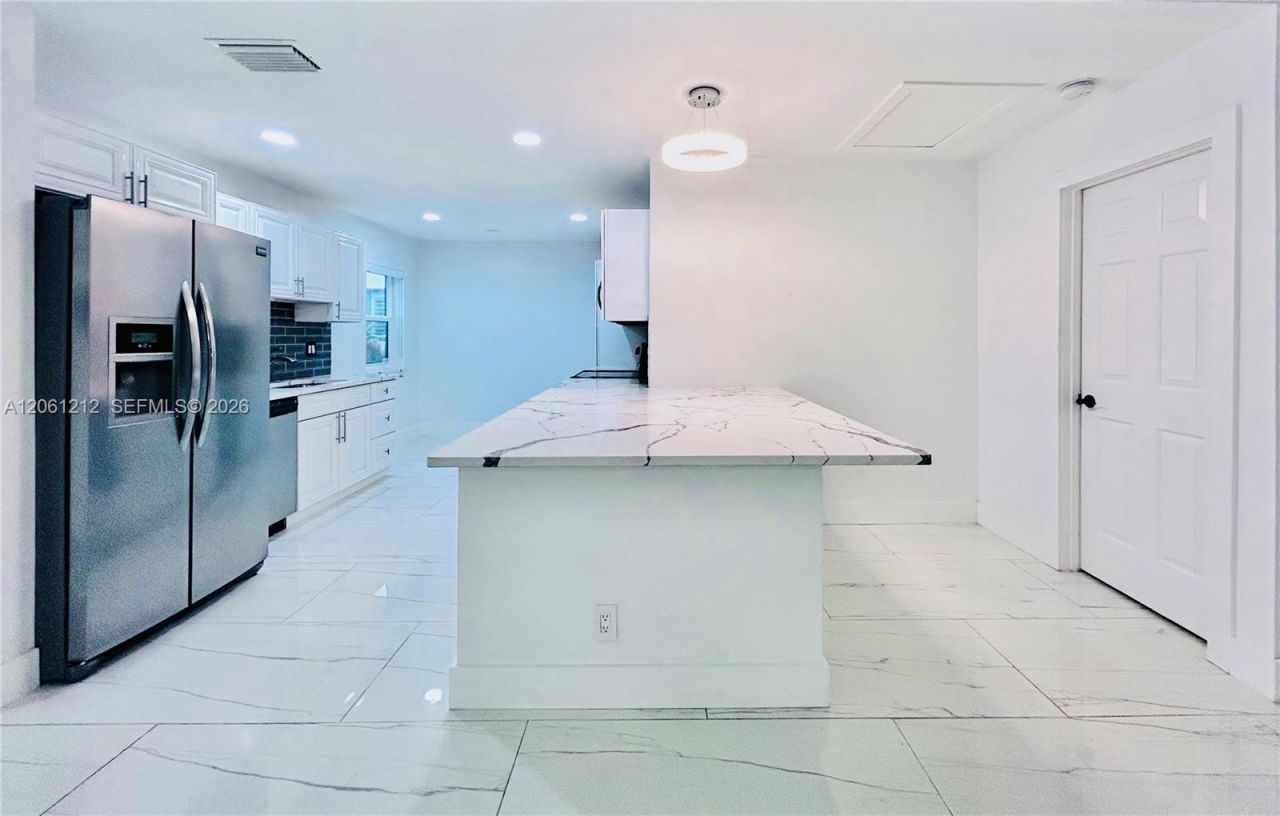 2560 Calamondin Cir , Coconut Creek, FL 33063 Photo