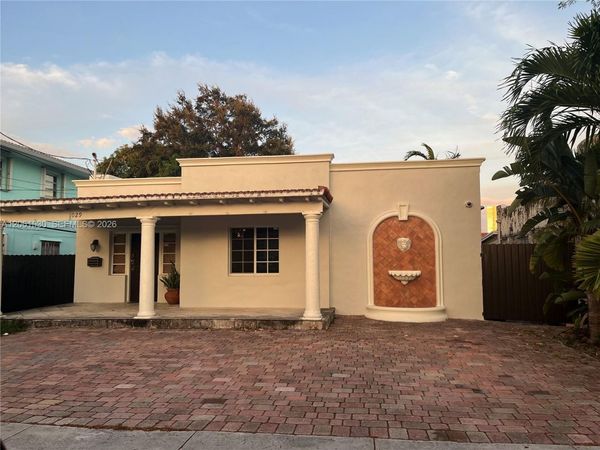 1029 SW 10th Ave , Miami, FL 33130