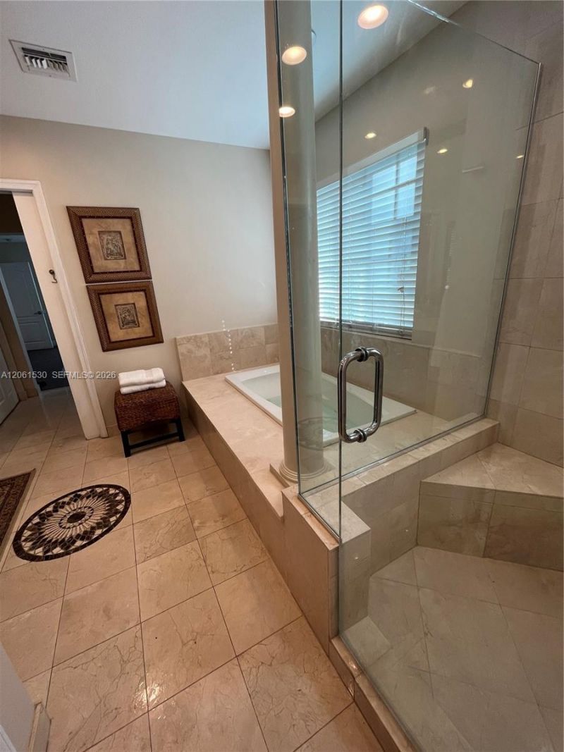 1029 SW 10th Ave , Miami, FL 33130 Photo