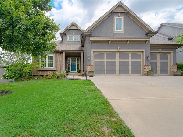 9519 N Lane Avenue, Kansas City, MO 64157