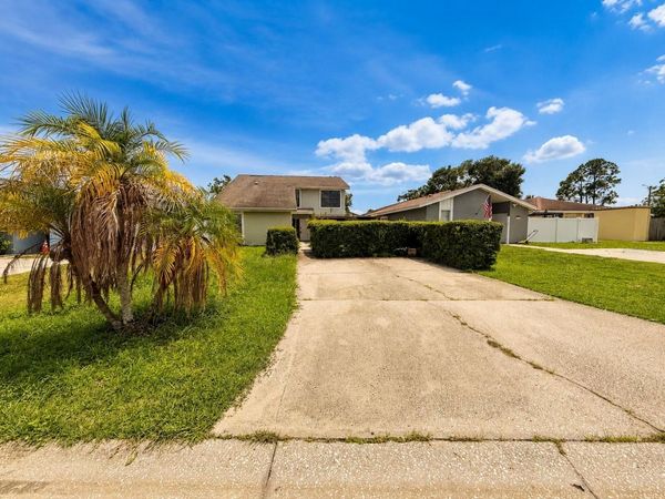 5104 SPRINGWATER COURT , TAMPA, FL 33624