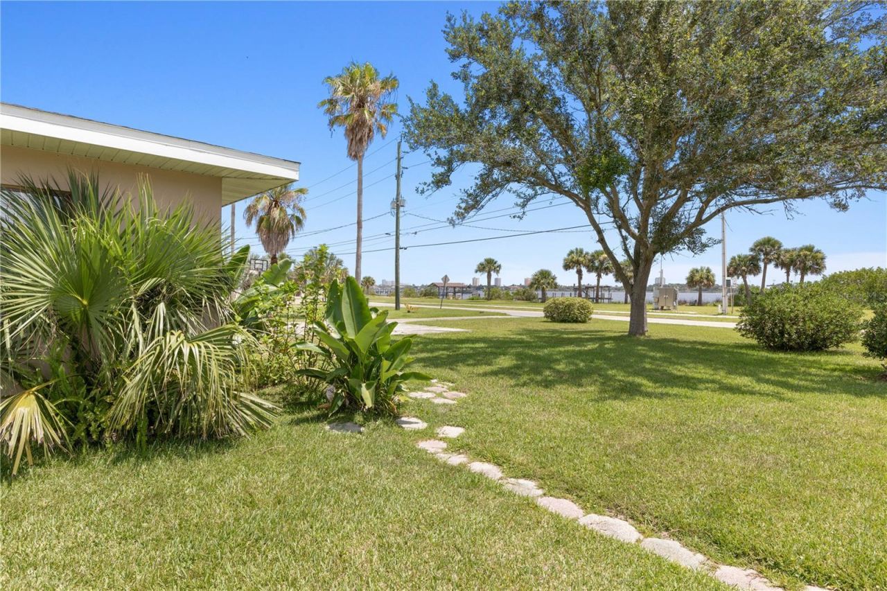 504 Riverside Drive, Holly Hill, FL 32117 Photo