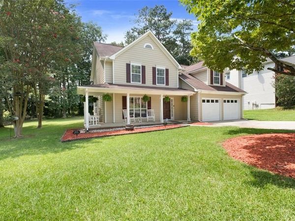 9878 Point View Drive, Jonesboro, GA 30238