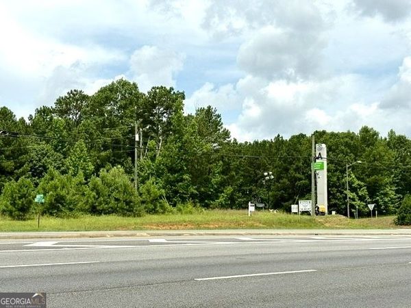 000 19 41 N Highway, Hampton, GA 30228