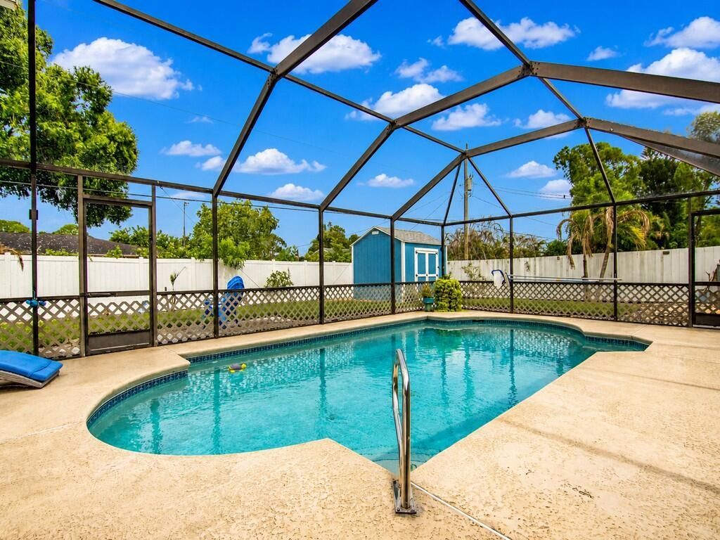 261 SE Wallace Terrace, Port Saint Lucie, FL 34983 Photo