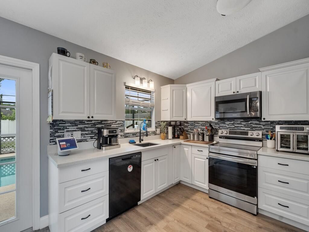 261 SE Wallace Terrace, Port Saint Lucie, FL 34983 Photo