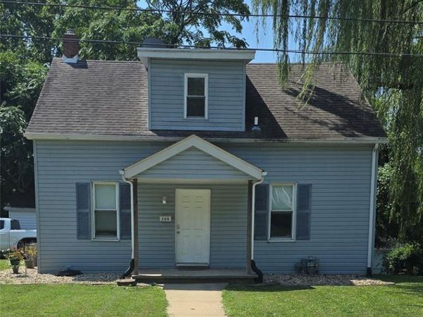 200 W Washington Street , Collinsville, IL 62234
