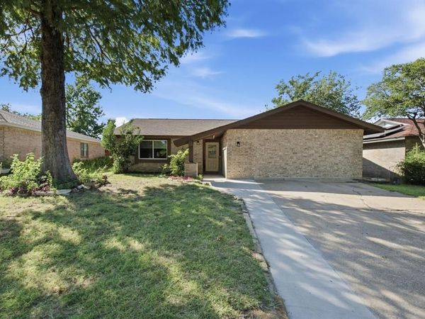 1615 Roundrock Trail, Mesquite, TX 75149