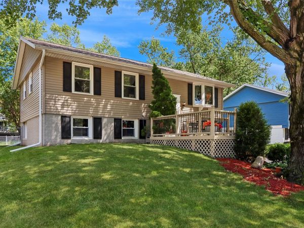 46 Regal Lane , Iowa City, IA 52240