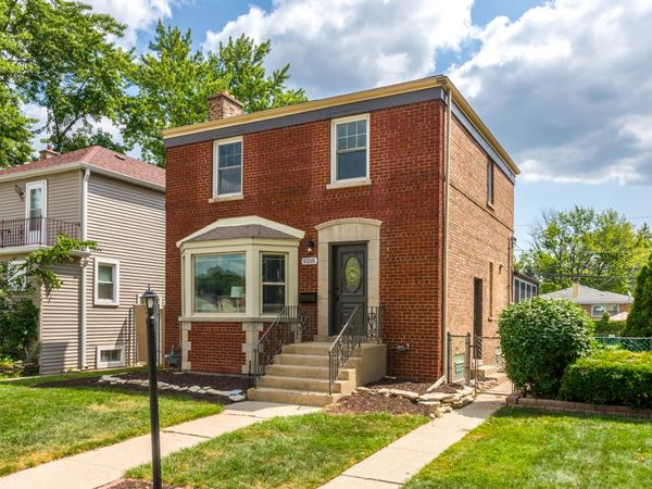 9205 S Utica Avenue , Evergreen Park, IL 60805
