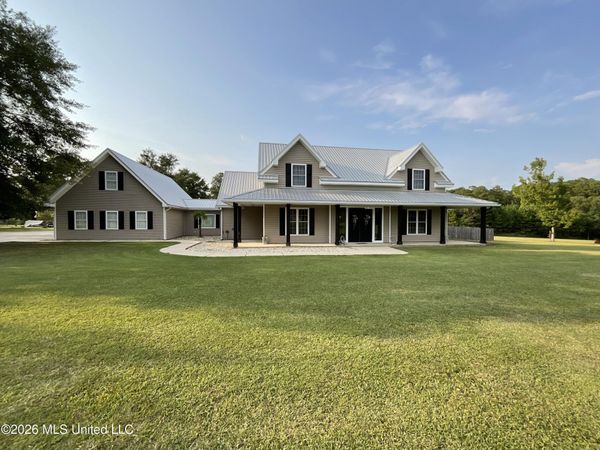 9190 Pinecrest Drive, Biloxi, MS 39532