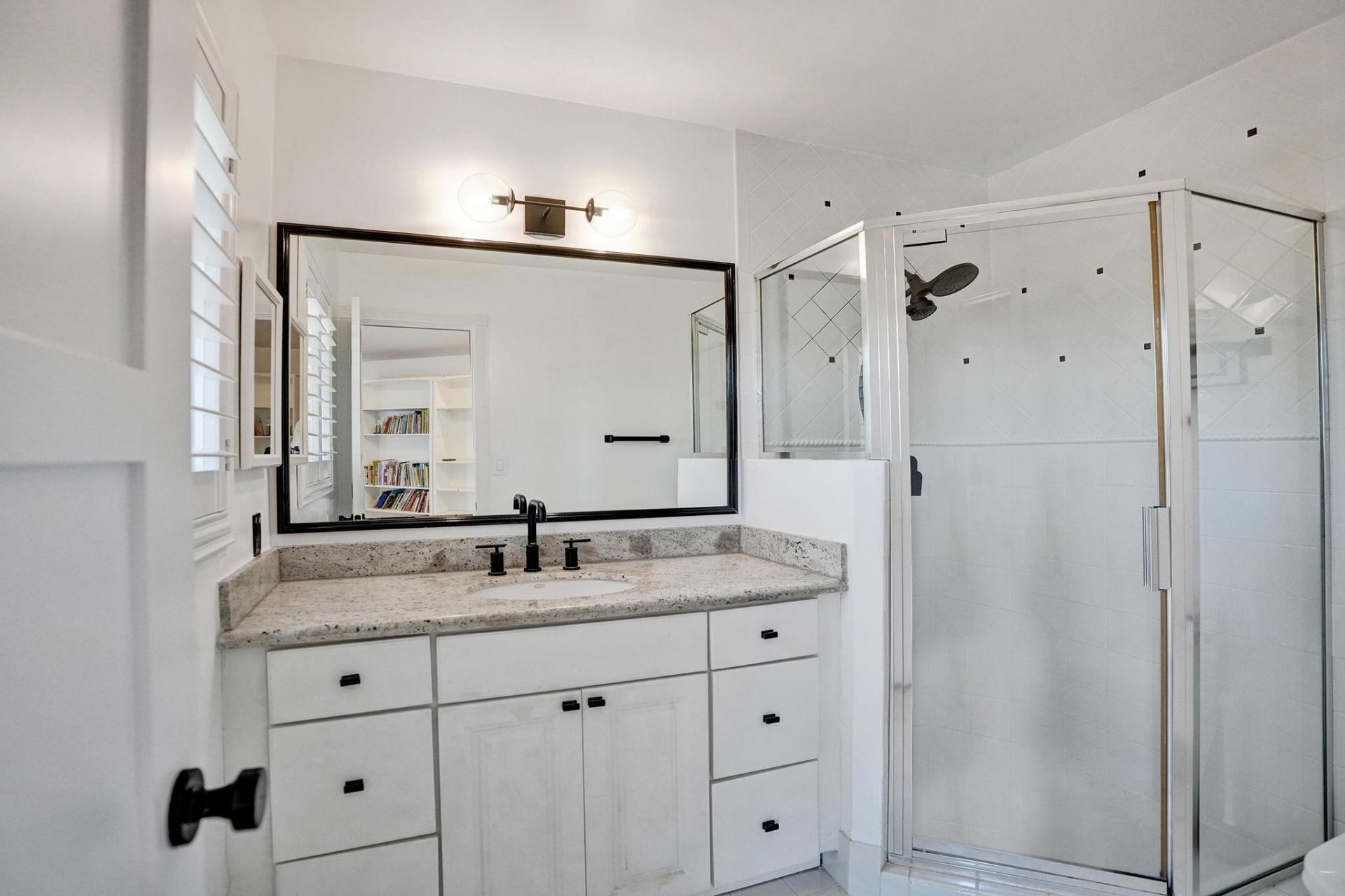 2 Mendota Lane, Sea Ranch Lakes, FL 33308 Photo