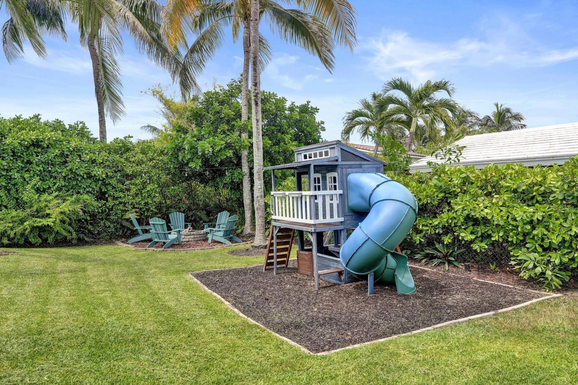 2 Mendota Lane, Sea Ranch Lakes, FL 33308 Photo