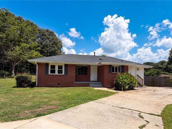 5656 Salem Road , Covington, GA 30016