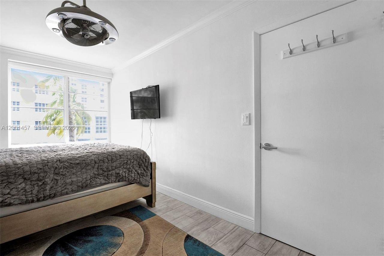 1460 Ocean Dr, Unit 305, Miami Beach, FL 33139 Photo