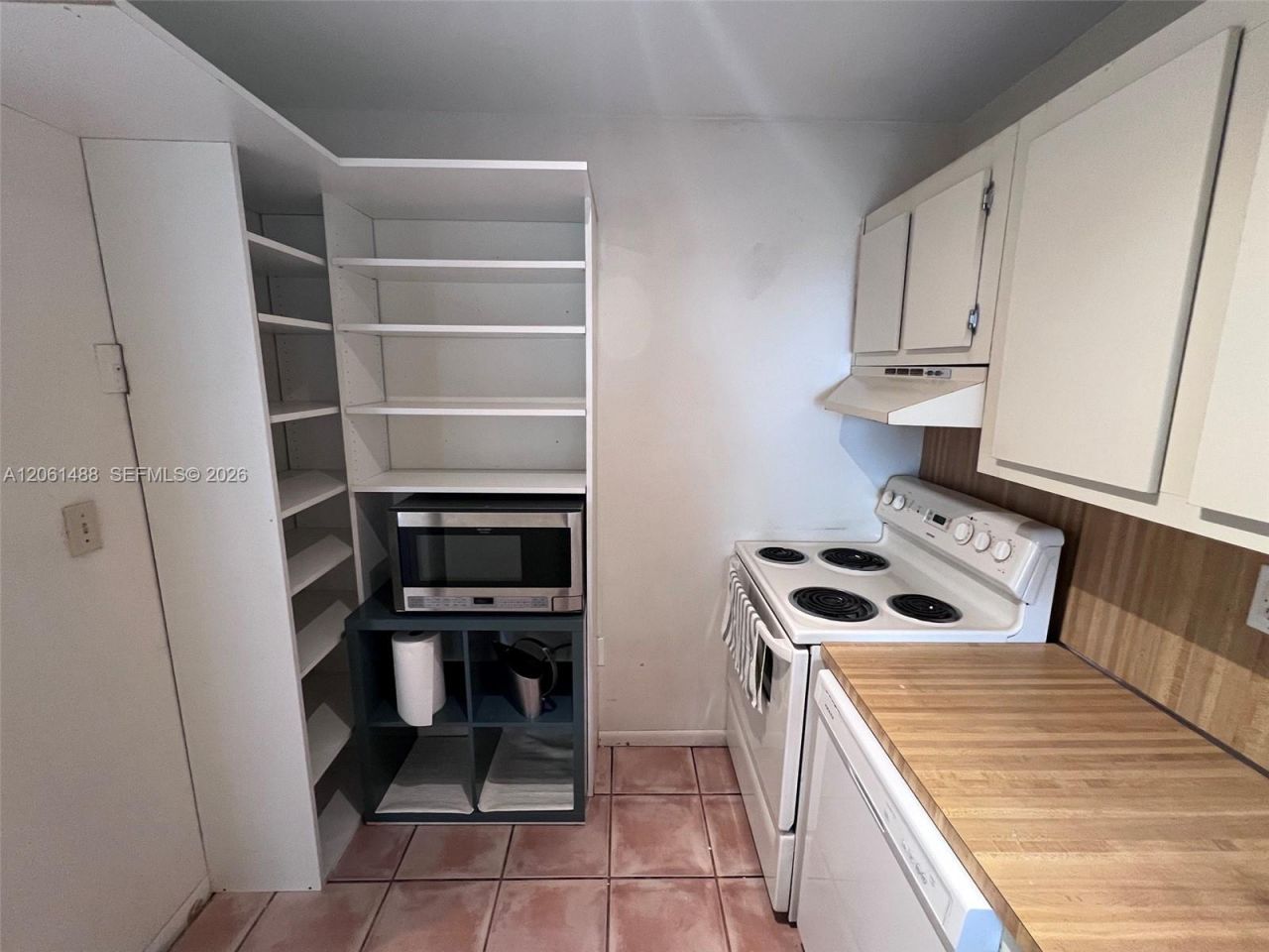 1665 Bay Rd , Unit 416, Miami Beach, FL 33139 Photo