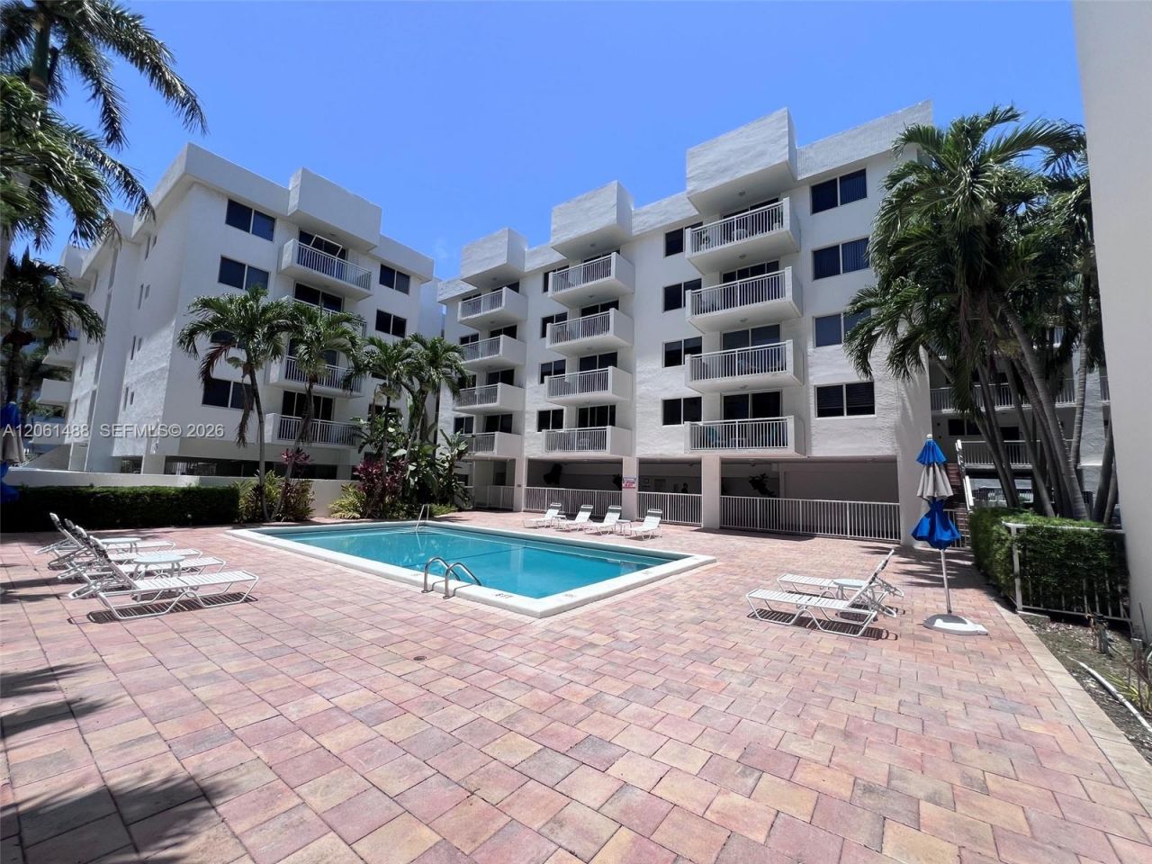 1665 Bay Rd , Unit 416, Miami Beach, FL 33139 Photo