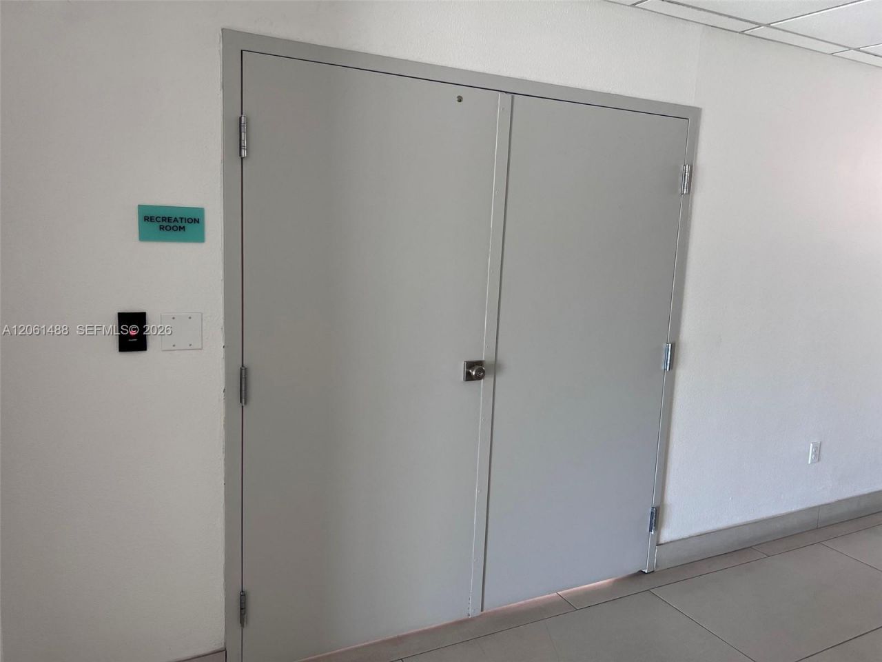 1665 Bay Rd , Unit 416, Miami Beach, FL 33139 Photo