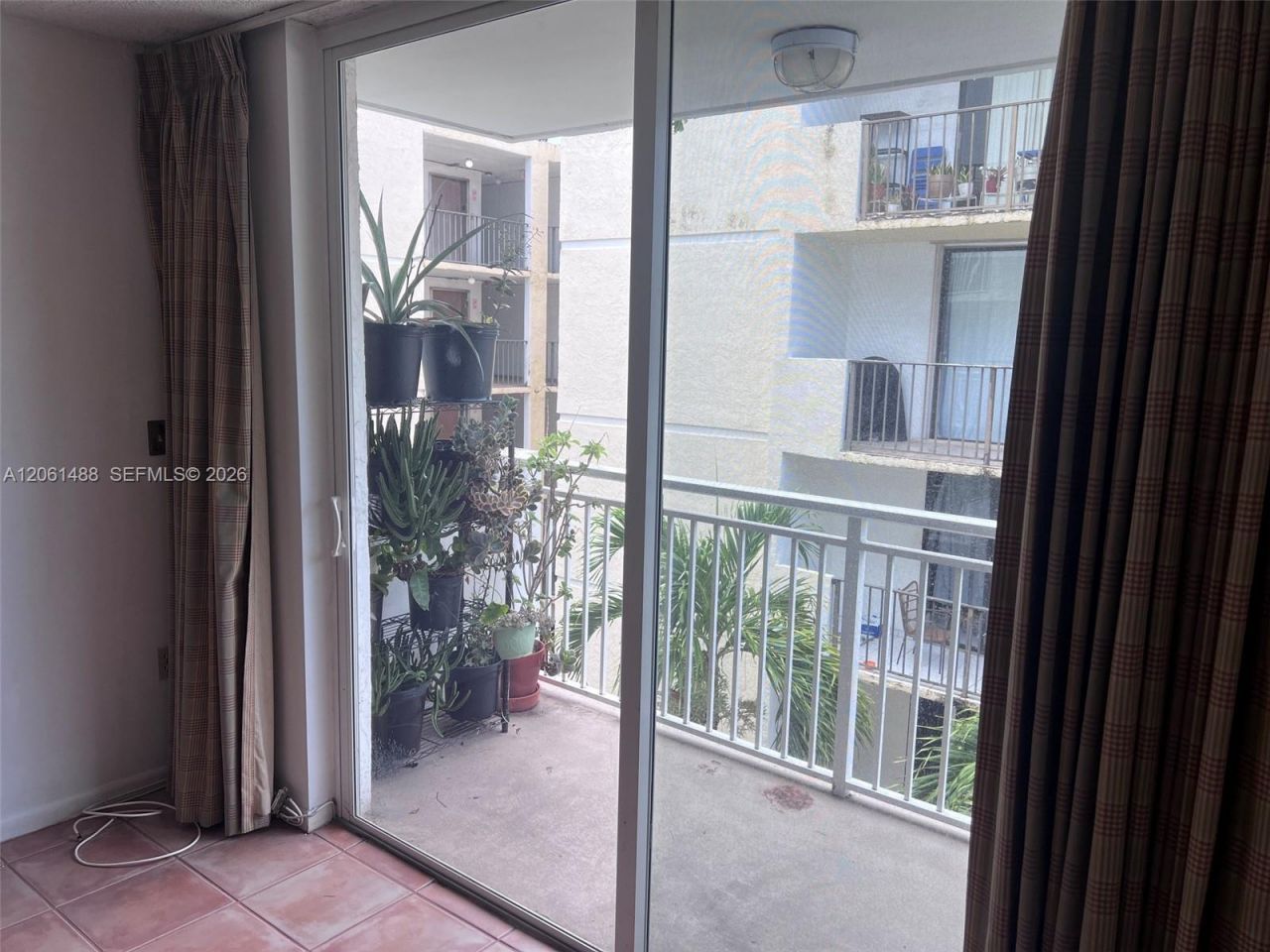 1665 Bay Rd , Unit 416, Miami Beach, FL 33139 Photo