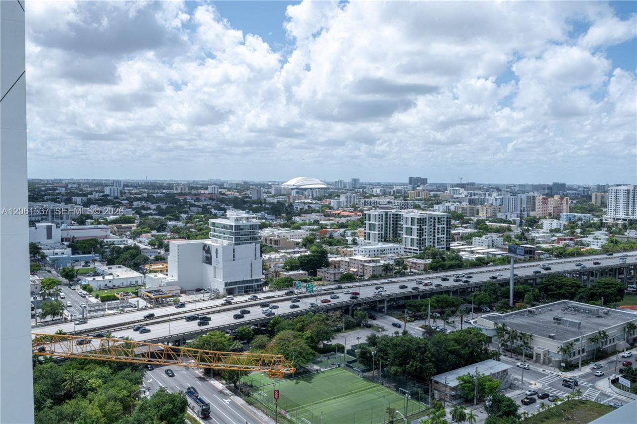 239 SW 9th St , Unit 2103, Miami, FL 33130 Photo