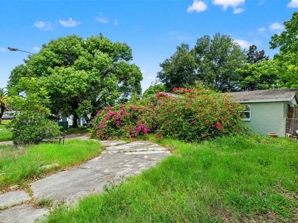 7721 EMBASSY BOULEVARD , PORT RICHEY, FL 34668
