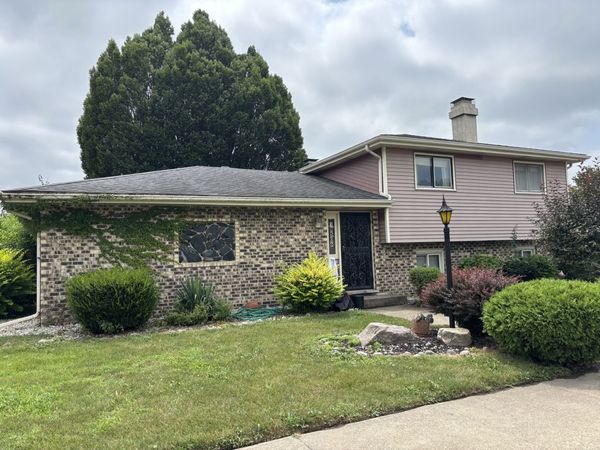 18506 Clyde Avenue , Lansing, IL 60438