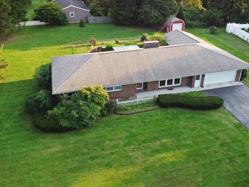 393 Pierson Boulevard, Newark, OH 43055 Photo 2
