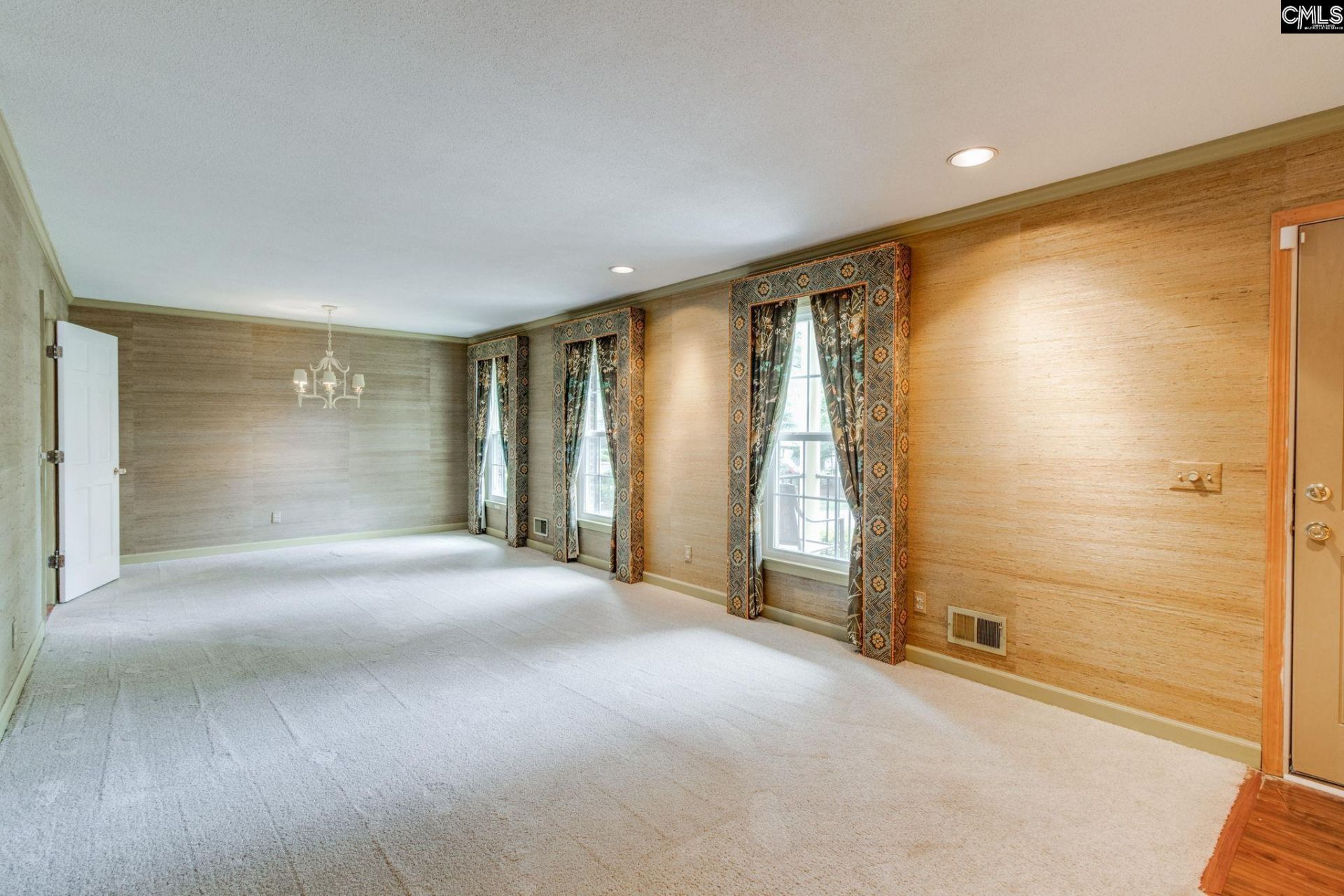208 Greenfield Road  Photo 7