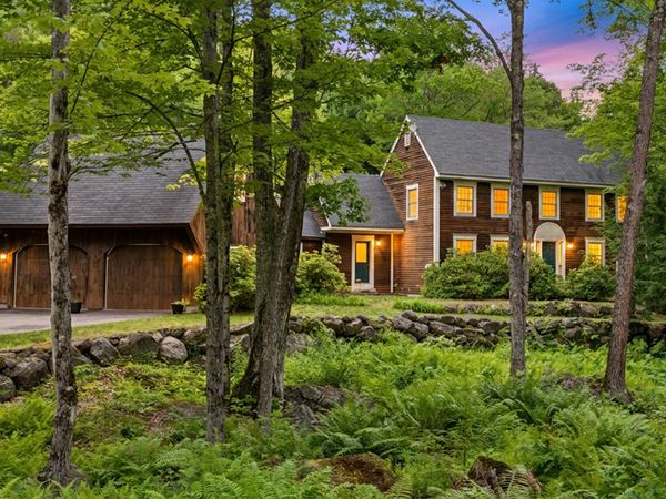 11 Gibson Road, Hillsborough, NH 03244