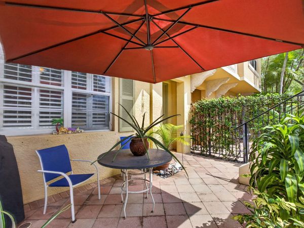 11812 Valencia Gardens Avenue, Palm Beach Gardens, FL 33410