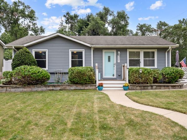 301 Channel Drive , Island Lake, IL 60042