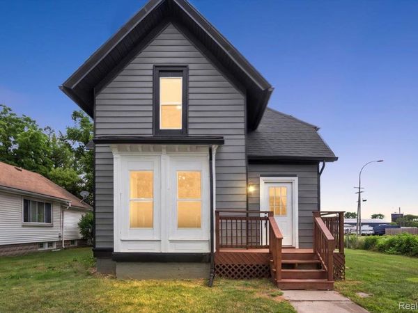 150 Robertson Street, Mt Clemens, Mi 48043