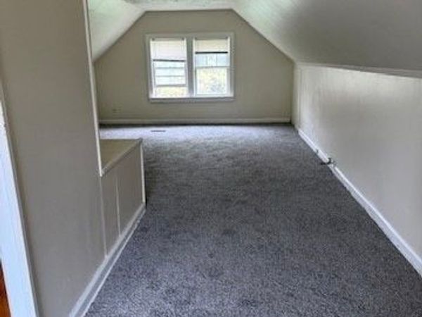 1081 Greenwood Avenue, Akron, OH 44320