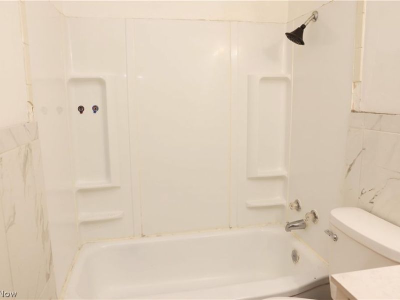 1081 Greenwood Avenue, Akron, OH 44320 Photo 6