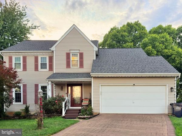 509 THORNBERRY WAY, ROYERSFORD, PA 19468