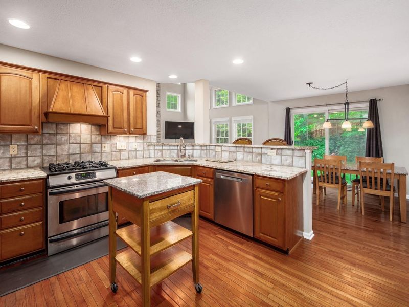 7446 Loy Rush Court, Canal Winchester, OH 43110 Photo 12