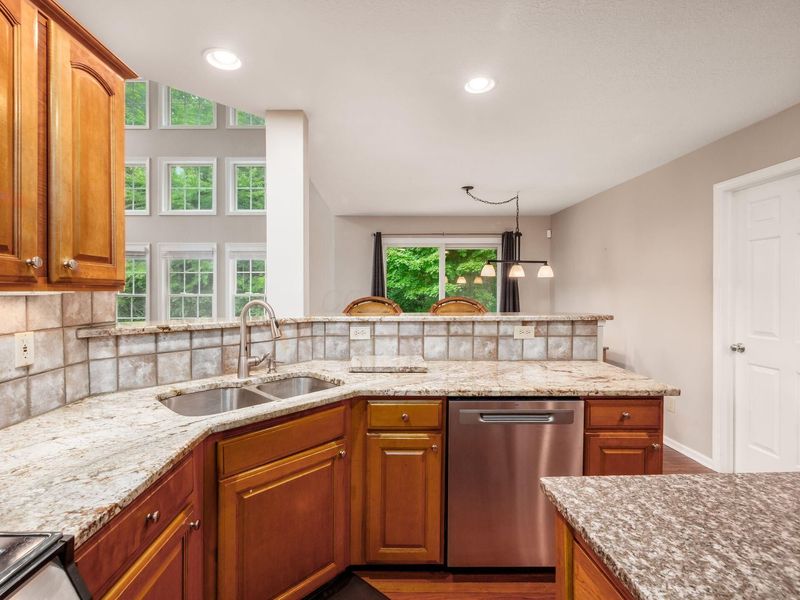 7446 Loy Rush Court, Canal Winchester, OH 43110 Photo 15