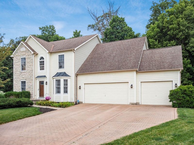 7446 Loy Rush Court, Canal Winchester, OH 43110 Photo 2
