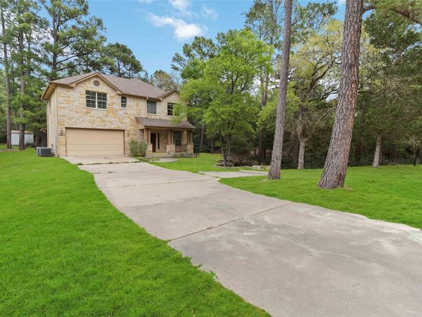 142 Kaanapali LN , Bastrop, TX 78602
