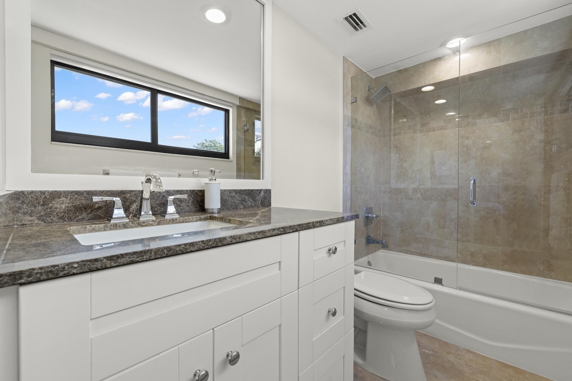 665 SE 21st Avenue, Unit 104, Deerfield Beach, FL 33441 Photo