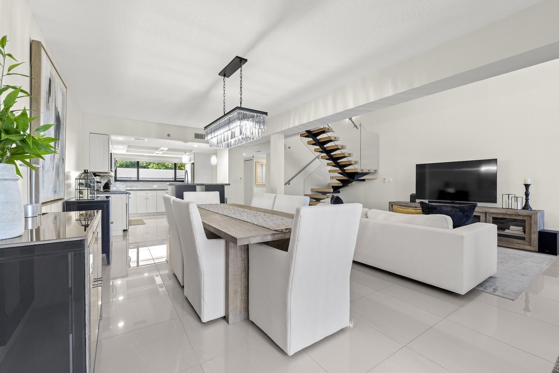 665 SE 21st Avenue, Unit 104, Deerfield Beach, FL 33441 Photo