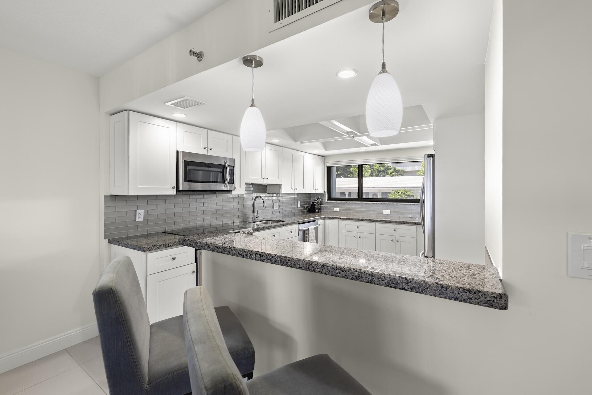 665 SE 21st Avenue, Unit 104, Deerfield Beach, FL 33441 Photo