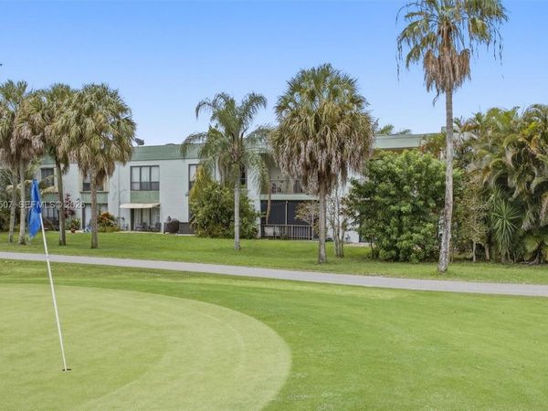 4054 N Pine Island Rd , Unit 2B, Sunrise, FL 33351