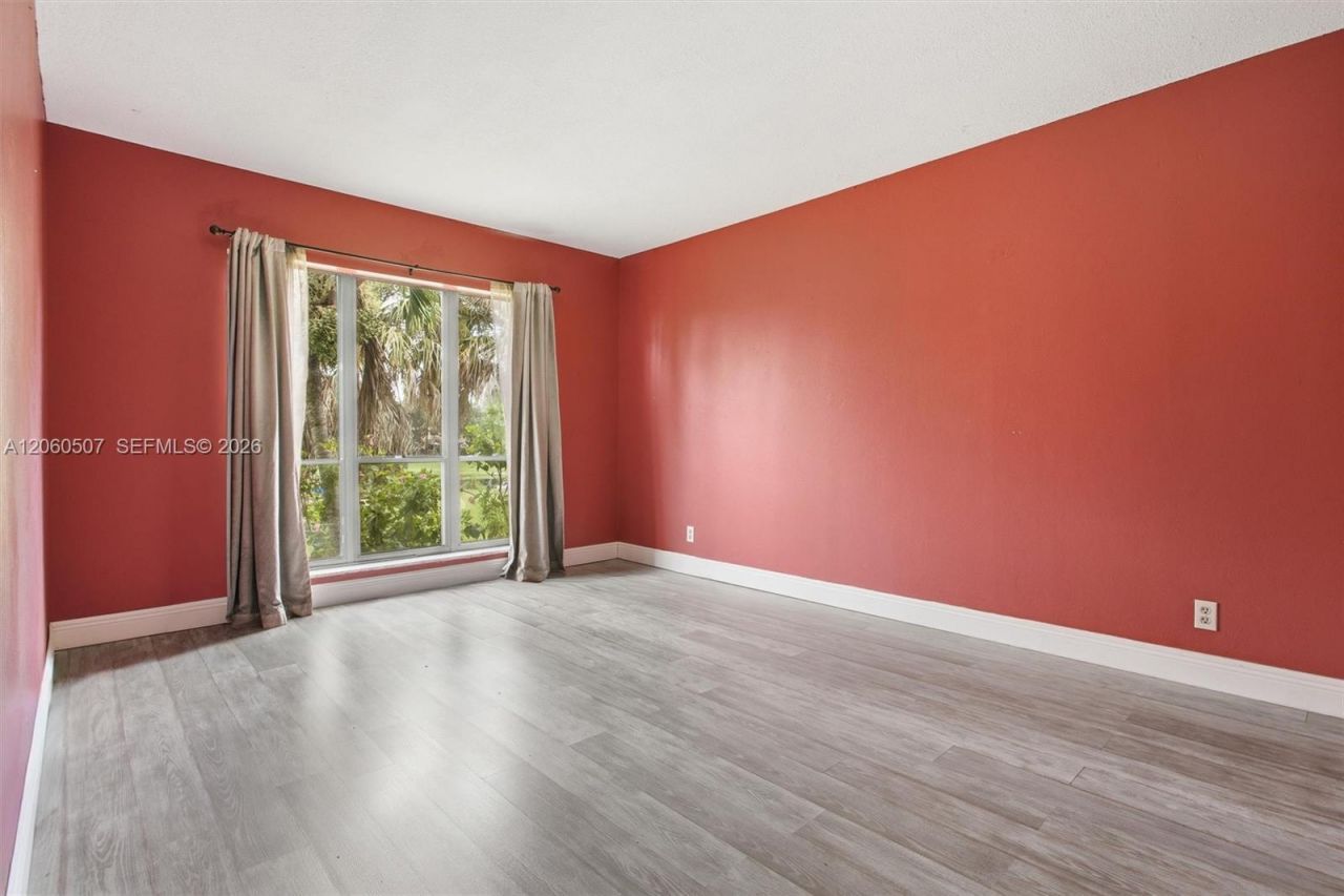 4054 N Pine Island Rd , Unit 2B, Sunrise, FL 33351 Photo